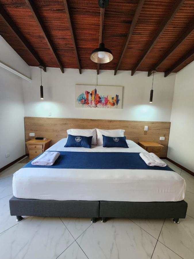 Hotel Boutique Deluxe Home Medellin Exterior photo